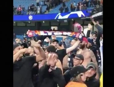 Μάντσεστερ Σίτι - Λιόν: Αποβολή δια βίου από τα γήπεδα για οπαδό της Λιόν που χαιρέτησε ναζιστικά (βίντεο)